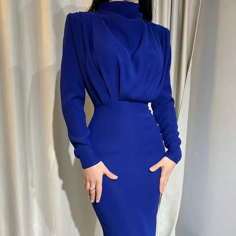 Robe Manches Longue Élégante Dame Soirée Demi Col haut Empilé