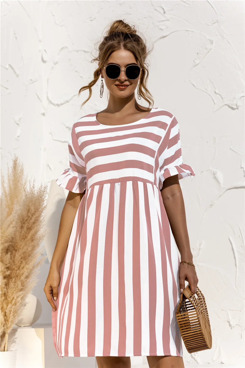 Robe de plage à rayures, manches à volants, soirée de grossesse