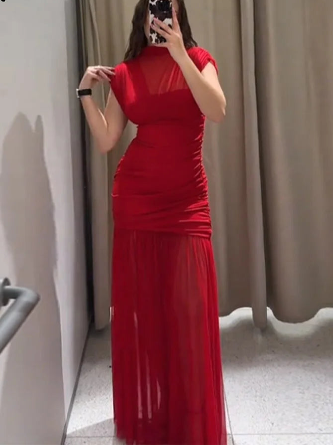 Robe Longue Rouge en Maille Transparente