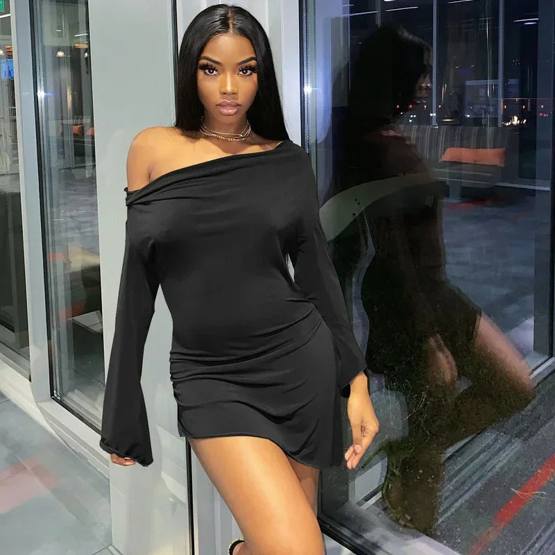 Robe longue manche moulante cou fourreau