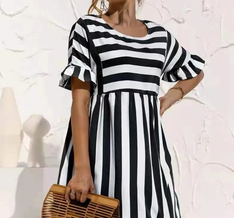 Robe de plage à rayures, manches à volants, soirée de grossesse