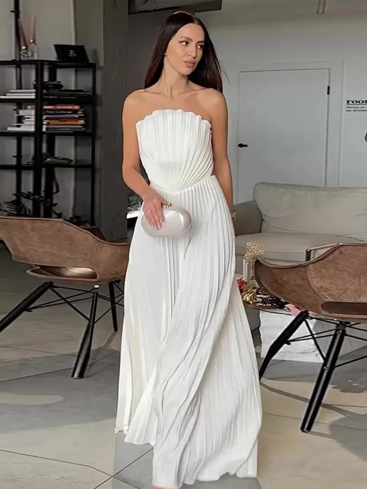 Robe Longue Plissée Élégante