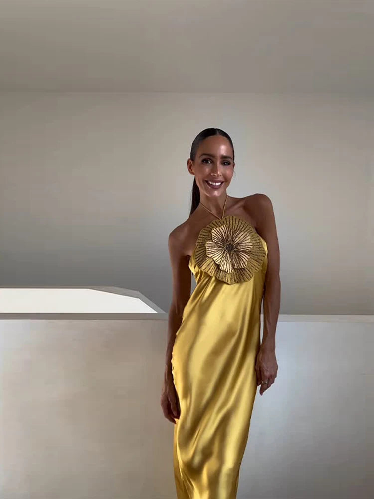 Robe de Soirée Satinée à Fleurs 3D