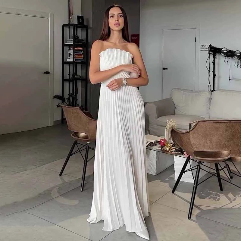 Robe Longue Plissée Élégante