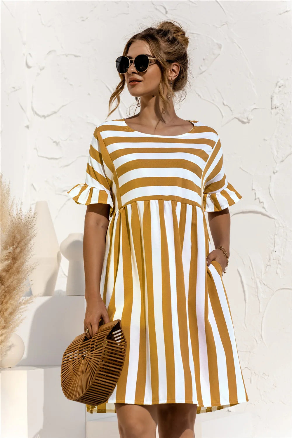 Robe de plage à rayures, manches à volants, soirée de grossesse