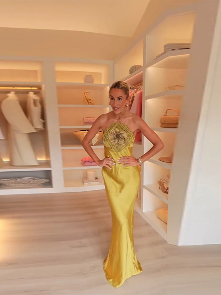 Robe de Soirée Satinée à Fleurs 3D