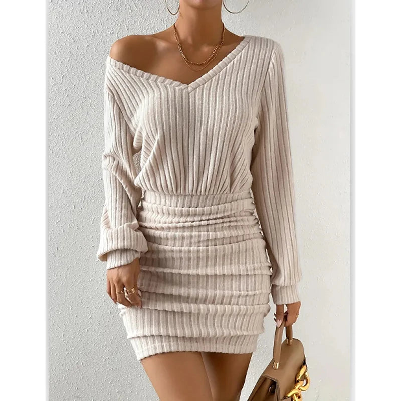 Robe Pull Femme Col V – Mini Robe Tricotée Moulante Automne Hiver