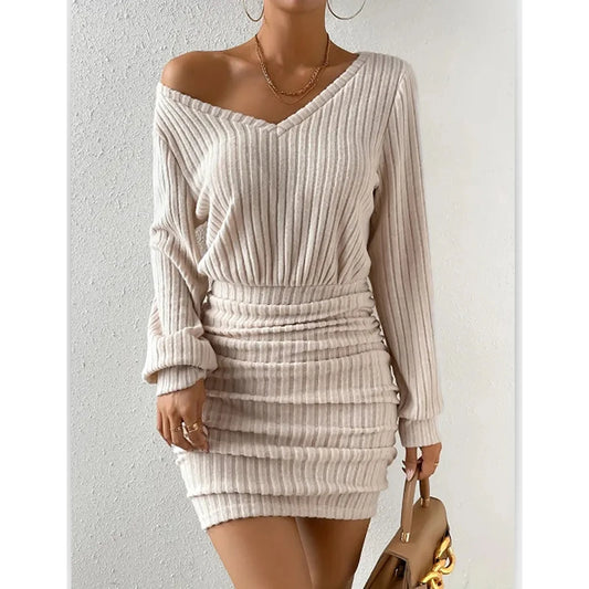 Robe Pull Femme Col V – Mini Robe Tricotée Moulante Automne Hiver
